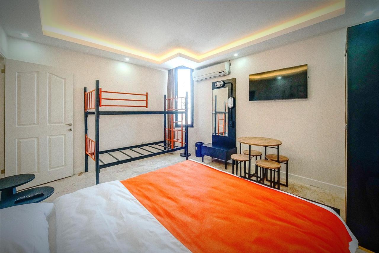 Manu Startup House Vandrarhem Istanbul Exteriör bild